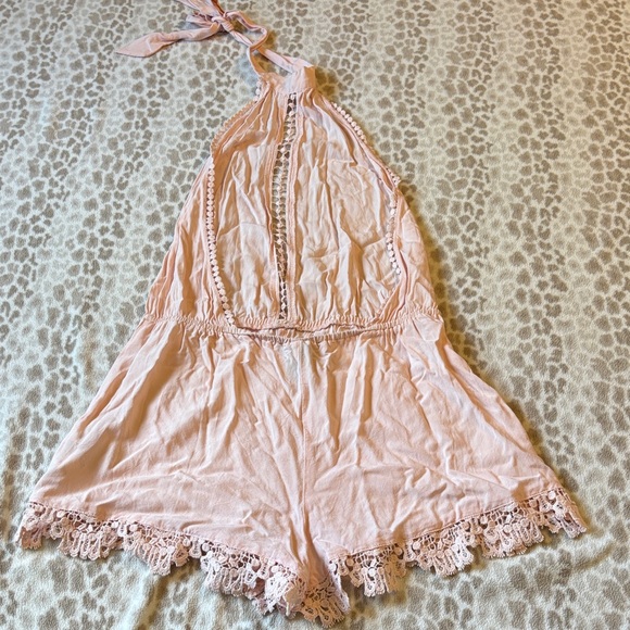 Backless Pink Lace Trim Romper - Picture 2 of 3